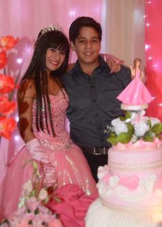 Foto de la galería: Cecilia Jacquet festejó los 15 años con una celebración inolvidable