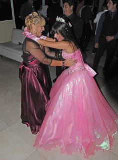 Foto de la galería: Cecilia Jacquet festejó los 15 años con una celebración inolvidable