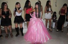 Foto de la galería: Cecilia Jacquet festejó los 15 años con una celebración inolvidable