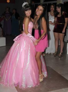 Foto de la galería: Cecilia Jacquet festejó los 15 años con una celebración inolvidable