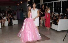 Foto de la galería: Cecilia Jacquet festejó los 15 años con una celebración inolvidable