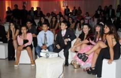 Foto de la galería: Cecilia Jacquet festejó los 15 años con una celebración inolvidable