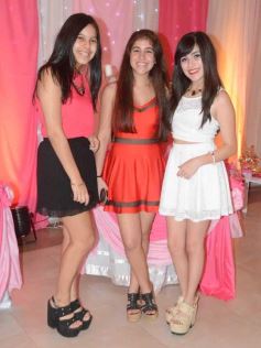 Foto de la galería: Cecilia Jacquet festejó los 15 años con una celebración inolvidable