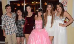 Foto de la galería: Cecilia Jacquet festejó los 15 años con una celebración inolvidable