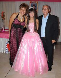 Foto de la galería: Cecilia Jacquet festejó los 15 años con una celebración inolvidable