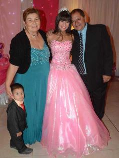 Foto de la galería: Cecilia Jacquet festejó los 15 años con una celebración inolvidable