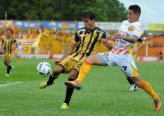 Foto de la galería: Crucero se hizo fuerte en casa: volvió a ganar, esta vez a Santamarina