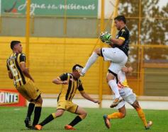 Foto de la galería: Crucero se hizo fuerte en casa: volvió a ganar, esta vez a Santamarina