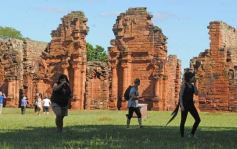 Foto de la galería: Las Reducciones de San Ignacio siempre convocan a los visitantes