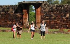 Foto de la galería: Las Reducciones de San Ignacio siempre convocan a los visitantes