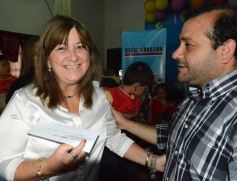 Foto de la galería: Entregaron juguetes y equipos para la guardería Melvin Jones