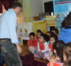 Foto de la galería: Entregaron juguetes y equipos para la guardería Melvin Jones