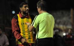 Foto de la galería: Con más garra que fútbol, Guaraní ganó y es puntero de su zona