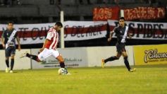 Foto de la galería: Con más garra que fútbol, Guaraní ganó y es puntero de su zona