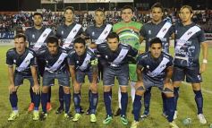 Foto de la galería: Con más garra que fútbol, Guaraní ganó y es puntero de su zona