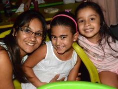 Foto de la galería: Los diez años de Paula en el bowling