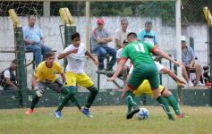 Foto de la galería: La Picada y Brown debutaron en la Liga con un empate