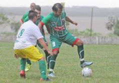 Foto de la galería: La Picada y Brown debutaron en la Liga con un empate