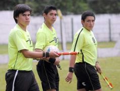 Foto de la galería: La Picada y Brown debutaron en la Liga con un empate