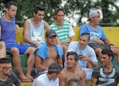 Foto de la galería: La Picada y Brown debutaron en la Liga con un empate