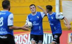 Foto de la galería: El Colectivero consiguió otro importante triunfo de local