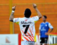 Foto de la galería: El Colectivero consiguió otro importante triunfo de local