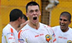 Foto de la galería: El Colectivero consiguió otro importante triunfo de local