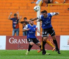 Foto de la galería: El Colectivero consiguió otro importante triunfo de local