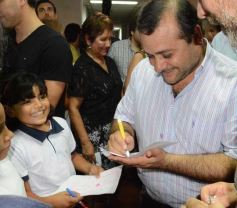 Foto de la galería: Presentan la Fundación "Nueva Esperanza" en el barrio A-4