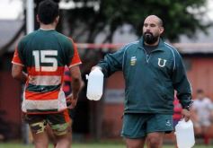 Foto de la galería: Cazadores pisó fuerte y aplastó a Lomas