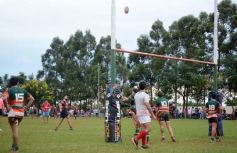 Foto de la galería: Cazadores pisó fuerte y aplastó a Lomas