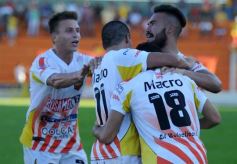 Foto de la galería: Crucero sigue invicto de local: empató con Chacarita