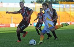 Foto de la galería: Crucero sigue invicto de local: empató con Chacarita