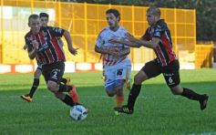 Foto de la galería: Crucero sigue invicto de local: empató con Chacarita