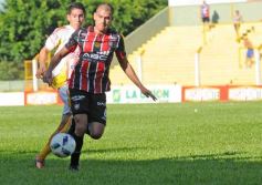 Foto de la galería: Crucero sigue invicto de local: empató con Chacarita