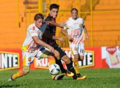 Foto de la galería: Crucero sigue invicto de local: empató con Chacarita