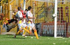 Foto de la galería: Crucero sigue invicto de local: empató con Chacarita