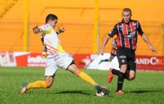 Foto de la galería: Crucero sigue invicto de local: empató con Chacarita