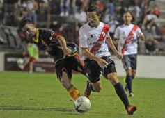 Foto de la galería: Guaraní tuvo otra alegría ante Sarmiento