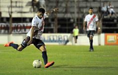 Foto de la galería: Guaraní tuvo otra alegría ante Sarmiento