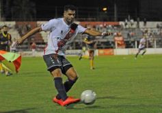 Foto de la galería: Guaraní tuvo otra alegría ante Sarmiento