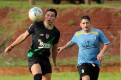 Foto de la galería: El Brete derrotó a Itatí y es líder