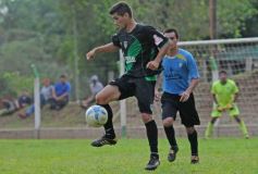 Foto de la galería: El Brete derrotó a Itatí y es líder