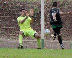 Foto de la galería: El Brete derrotó a Itatí y es líder