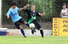 Foto de la galería: El Brete derrotó a Itatí y es líder