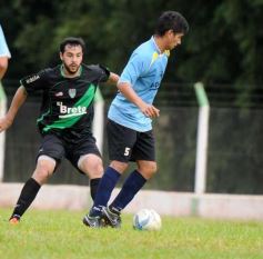 Foto de la galería: El Brete derrotó a Itatí y es líder