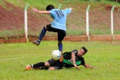 Foto de la galería: El Brete derrotó a Itatí y es líder