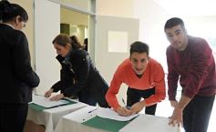 Foto de la galería: Ricardo Rouvier disertó en la sede local de la UCP