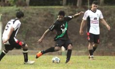 Foto de la galería: El Brete derrotó a Villa Cabello y se consolida en la punta