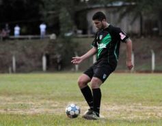 Foto de la galería: El Brete derrotó a Villa Cabello y se consolida en la punta